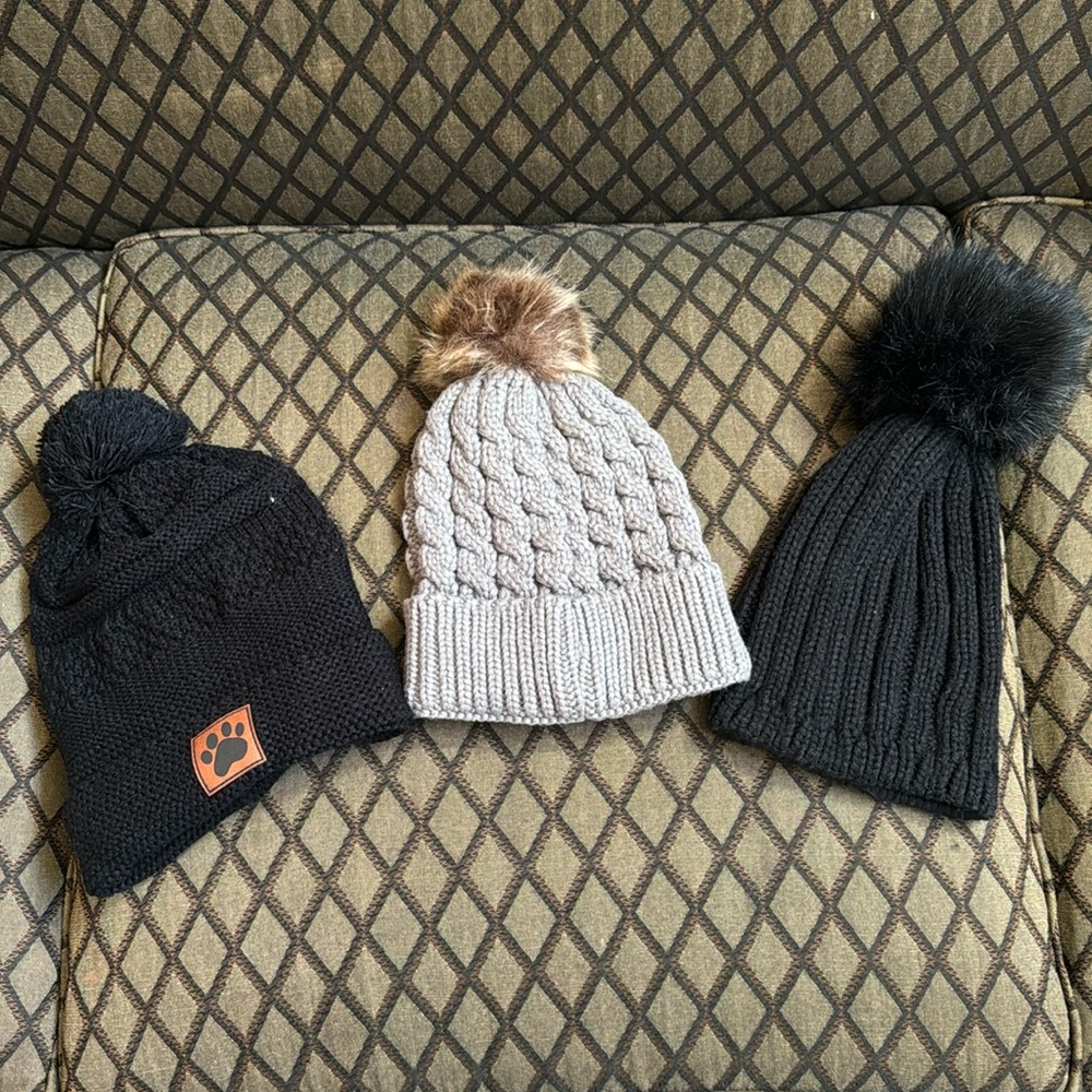 Pom Pom winter knit cable hats